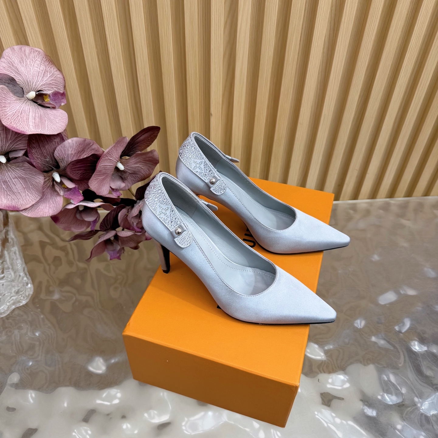 Women's high heels
